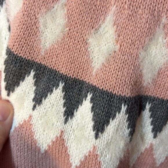 michel studio collection Chic pink Sweater with fuzzy Geometric Pattern size 2X - Picture 6 of 7